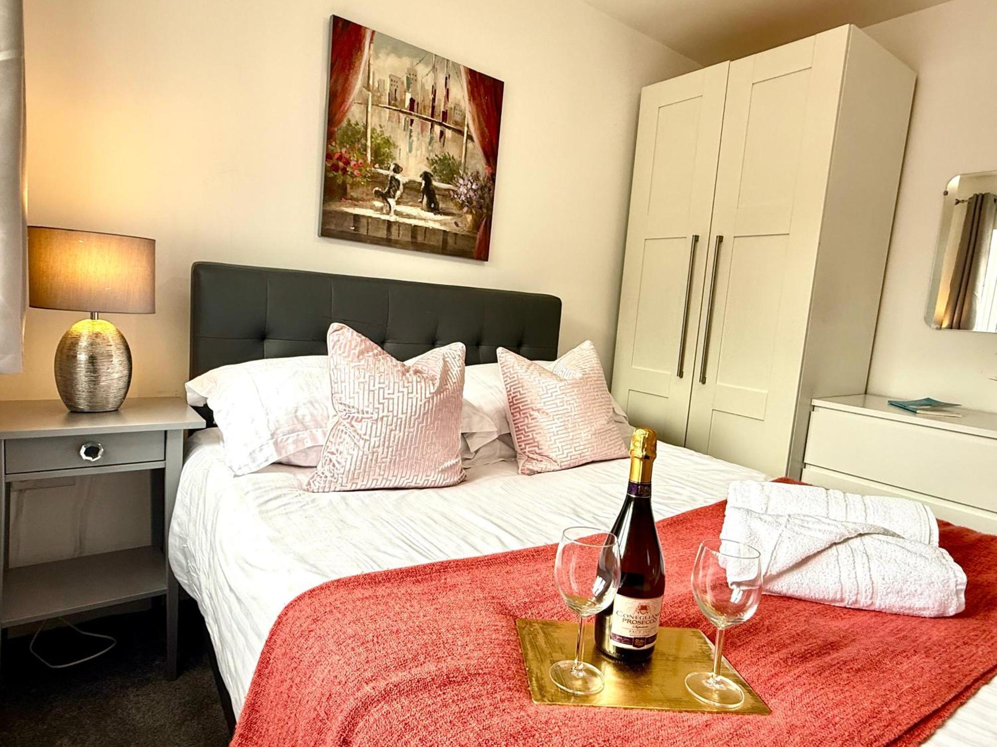 קידלינגטון Walnut Flats-F5, Stylish 1-Bedroom - Parking, Netflix, Wifi - Close To Oxford, Bicester & Blenheim Palace מראה חיצוני תמונה