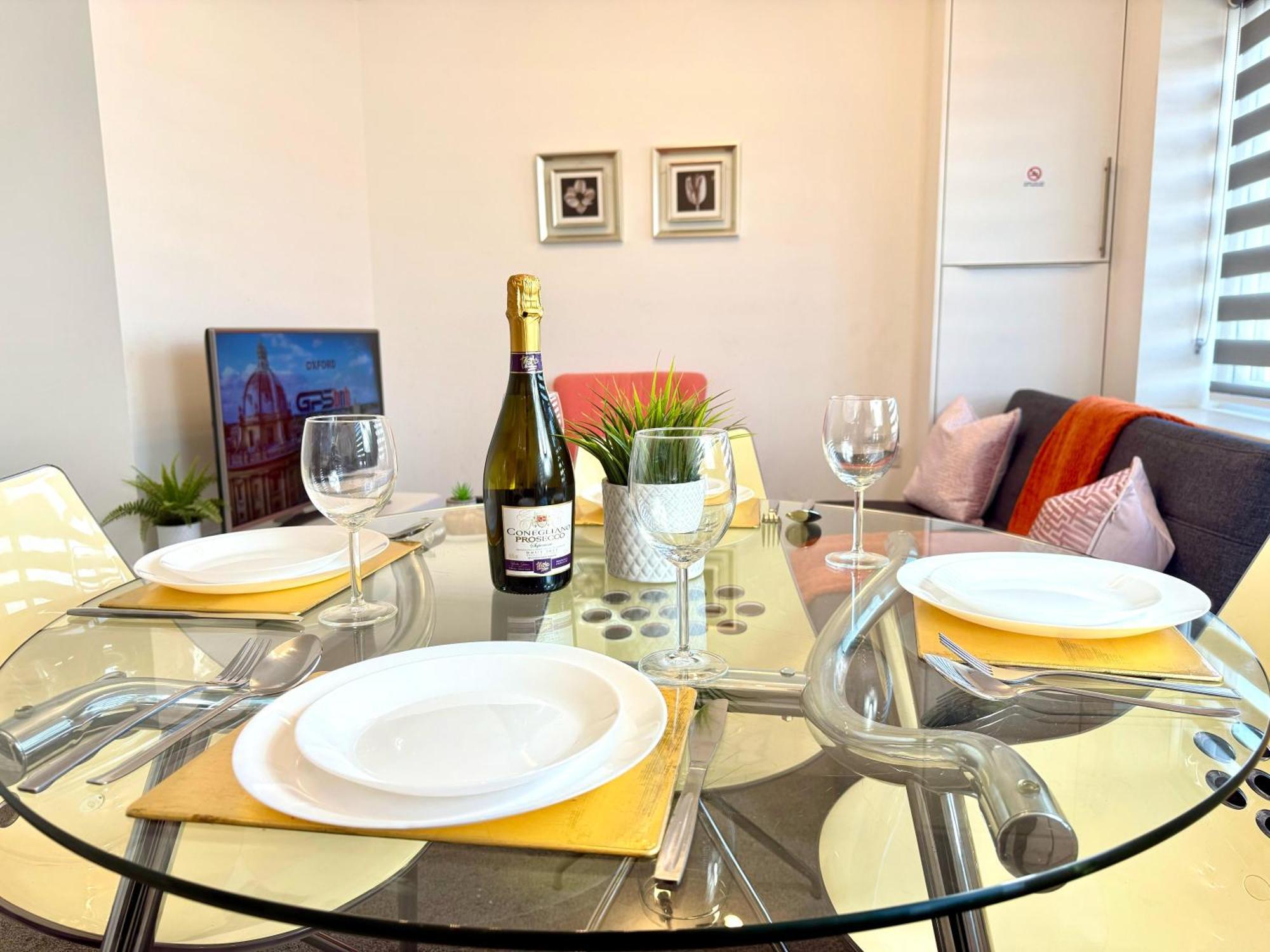 קידלינגטון Walnut Flats-F5, Stylish 1-Bedroom - Parking, Netflix, Wifi - Close To Oxford, Bicester & Blenheim Palace מראה חיצוני תמונה