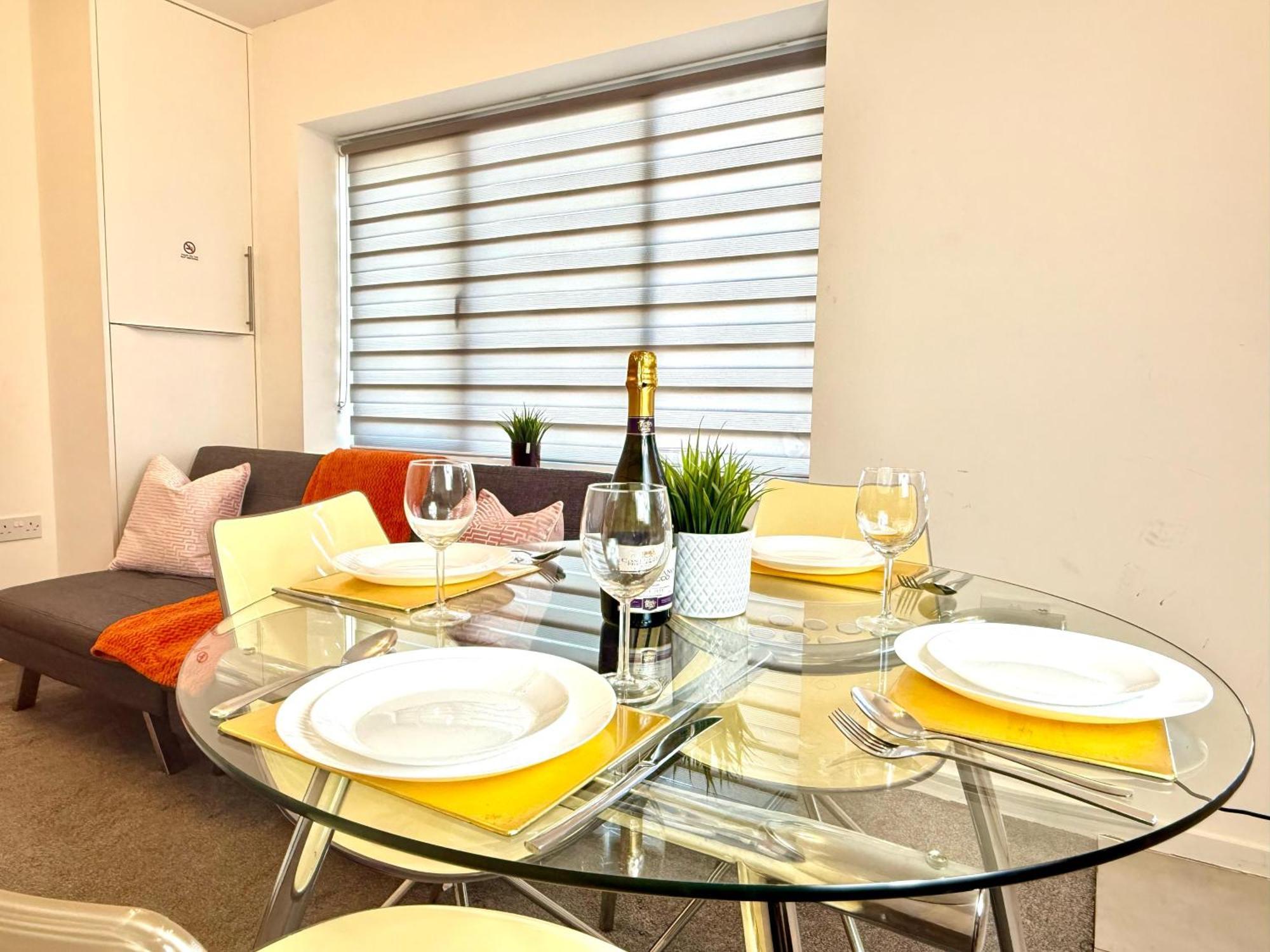 קידלינגטון Walnut Flats-F5, Stylish 1-Bedroom - Parking, Netflix, Wifi - Close To Oxford, Bicester & Blenheim Palace מראה חיצוני תמונה